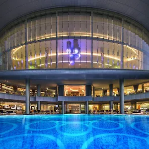 Курортный комплекс Conrad Etihad Towers